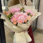 Сборный букет &laquo;Констрасты&raquo;