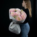 Букет с хризантемами &laquo;Ближе всех&raquo;