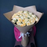 Букет из кустовых роз &laquo;Любимой&raquo;
