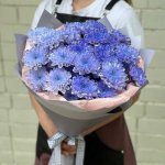 Букет из кустовых хризантем &laquo;Притяжение&raquo;