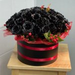 Цветы в коробке  &laquo;Тайная любовь&raquo;