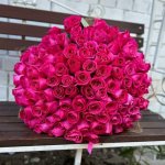 Букет с розовыми розами &laquo;101 Поцелуй&raquo;