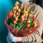 Букет с тюльпанами &laquo;Пламенный привет&raquo;