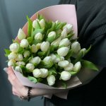 Букет с белыми тюльпанами &laquo;Нежное безумие&raquo;