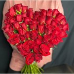 Букет из 51 розы &laquo;Сердце&raquo;