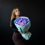 Букет с хризантемами &laquo;Голубка&raquo;