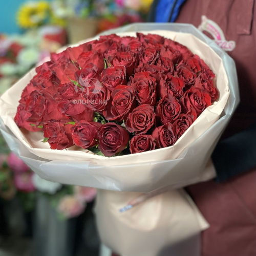 Букет с розами «Юлия» в Сыктывкаре от магазина «Флориска»