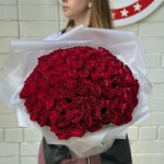 Букет из красных роз &laquo;Юлия&raquo;