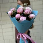 Букет из девяти розовых пионов &laquo;Пиончик&raquo;