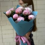 Букет из девяти розовых пионов &laquo;Пиончик&raquo;
