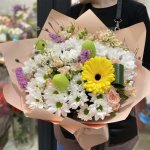 Сборный букет &laquo;Святой день&raquo;