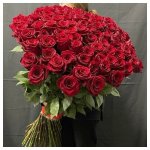 Букет с длинными розами &laquo;Красный бархат&raquo;