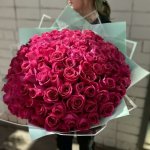 Букет с розами &laquo;Розоватый&raquo;&lrm;