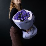 Букет с ирисами &laquo;Ириска&raquo;