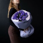 Букет с ирисами &laquo;Ириска&raquo;