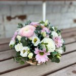 Цветы в корзине &laquo;Воздух&raquo;