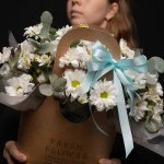 Цветы в сумке  &laquo;Яркий момент&raquo;