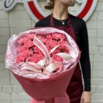 Букет из 25 розовых гвоздик &laquo;Нежный&raquo;