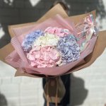 Букет с гортензией &laquo;Ласковый&raquo;