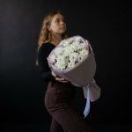 Букет с хризантемами &laquo;Мелодия любви&raquo;