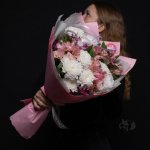 Сборный букет &laquo;Сады любви&raquo;